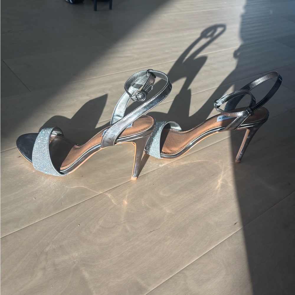 Steve Madden Shimmering Silver Heels
